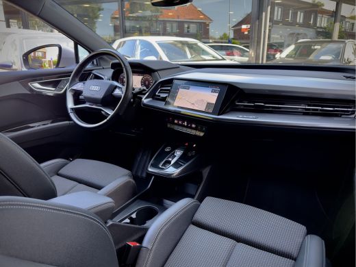 Audi Q4 e-tron 40 2X S-LINE 77 kWh LEDER 20 INCHE-LMV CAMERA-360 DIGI-DASH NAVI LED PDC ActivLease financial lease
