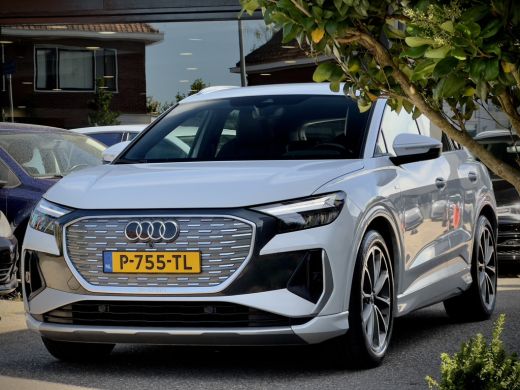Audi Q4 e-tron 40 2X S-LINE 77 kWh LEDER 20 INCHE-LMV CAMERA-360 DIGI-DASH NAVI LED PDC ActivLease financial lease