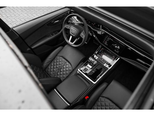 Audi Q8 60 TFSI e quattro Pro Line S Competition 462 PK | Trekhaak | Panoramadak | Carbon Afwerking In&Ex... ActivLease financial lease