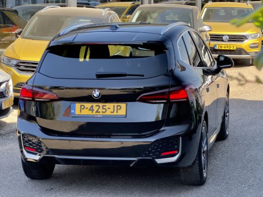 BMW 2 Serie Active Tourer 218i AUT7 M-SPORT LEDER NAVI CAMERA DIGI-DASH APPLE-CARPLAY LED LMV PDC ActivLease financial lease