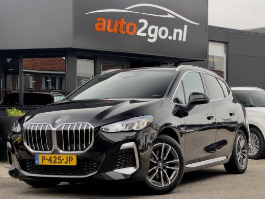BMW 2 Serie Active Tourer 218i AUT7 M-SPORT LEDER NAVI CAMERA DIGI-DASH APPLE-CARPLAY LED LMV PDC ActivLease financial lease