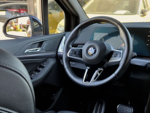 BMW 2 Serie Active Tourer 218i AUT7 M-SPORT LEDER NAVI CAMERA DIGI-DASH APPLE-CARPLAY LED LMV PDC ActivLease financial lease
