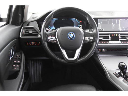 BMW 3 Serie 320 e Touring *1ste Eigenaar*Leer*Stoelverwarming*PDC* ActivLease financial lease