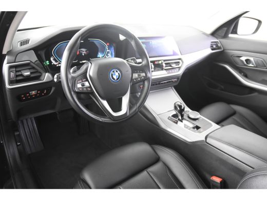 BMW 3 Serie 320 e Touring *1ste Eigenaar*Leer*Stoelverwarming*PDC* ActivLease financial lease