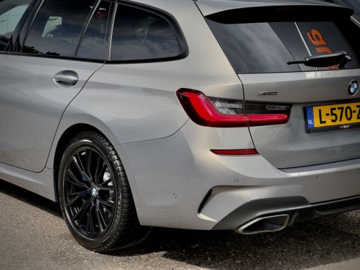 BMW 3 Serie Touring M340i AUT8 XDRIVE M-PERFORMANCE HIGH-EXE 374PK PANODAK DESIGNO-LEDER DIGI-DASH APPLE-CARP... ActivLease financial lease