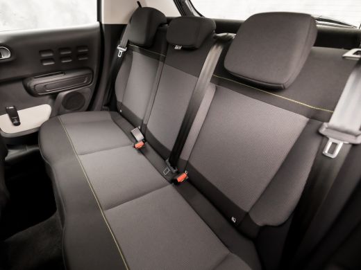 Citroën C3 1.2 PureTech Sport (APPLE CARPLAY, NAVIGATIE, PARKEERSENSOREN, SPORTSTOELEN, GETINT GLAS, LM VELG... ActivLease financial lease