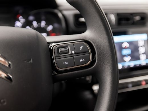 Citroën C3 1.2 PureTech Sport (APPLE CARPLAY, NAVIGATIE, PARKEERSENSOREN, SPORTSTOELEN, GETINT GLAS, LM VELG... ActivLease financial lease