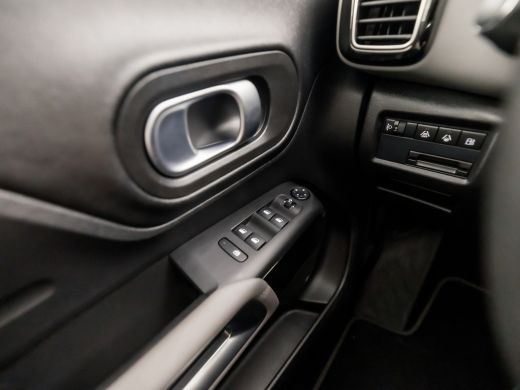 Citroën C5 Aircross 1.6 Plug-in Hybrid 225 Deluxe 225Pk Automaat (APPLE CARPLAY, GROOT NAVI, 360 CAMERA, GETINT GLAS,... ActivLease financial lease