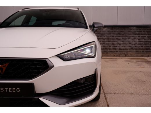 CUPRA Leon Sportstourer 1.4 e-Hybrid Black Edition | Panorama | Carplay | Camera | Virtual | LED | ActivLease financial lease