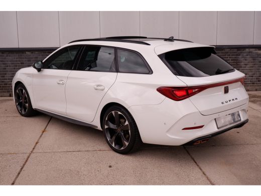CUPRA Leon Sportstourer 1.4 e-Hybrid Black Edition | Panorama | Carplay | Camera | Virtual | LED | ActivLease financial lease