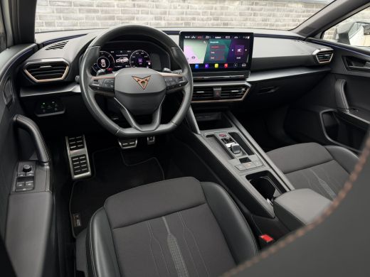 CUPRA Leon Sportstourer 1.4 e-Hybrid Black Edition | Panorama | Carplay | Camera | Virtual | LED | ActivLease financial lease