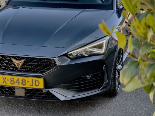 CUPRA Leon Sportstourer 1.4 e-HYBRID VZ AUT6 PERFORMANCE SOH 94,3 %. PANODAK LEDER NAVI CAMERA DIGI-DASH APPLE-CARPLAY LE... ActivLease financial lease
