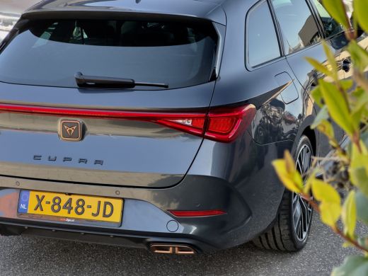 CUPRA Leon Sportstourer 1.4 e-HYBRID VZ AUT6 PERFORMANCE SOH 94,3 %. PANODAK LEDER NAVI CAMERA DIGI-DASH APPLE-CARPLAY LE... ActivLease financial lease