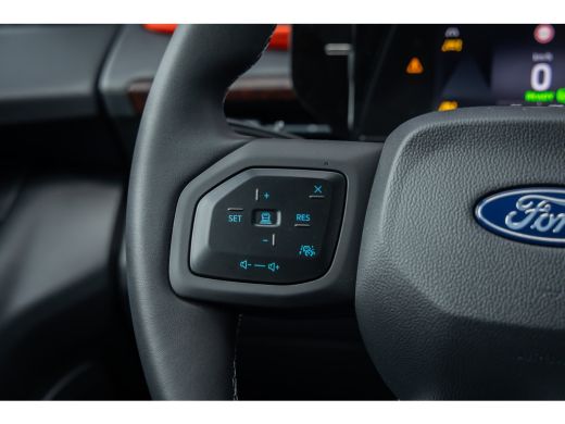 Ford Explorer Collection Extended Range RWD 79 kWh | B&O | Wegklapbare Trekhaak | Apple Carplay / Android Auto ... ActivLease financial lease