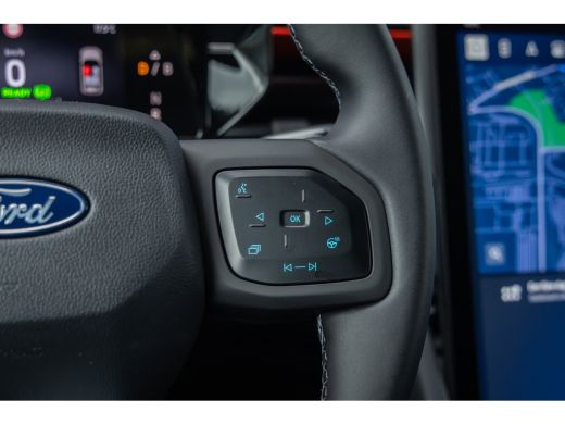 Ford Explorer Collection Extended Range RWD 79 kWh | B&O | Wegklapbare Trekhaak | Apple Carplay / Android Auto ... ActivLease financial lease