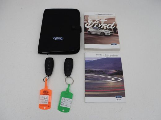 Ford Fiesta 1.0 EcoBoost Vignale | Panoramadak | Carplay | Lederen bekleding | Camera | Adaptive Cruise | Nav... ActivLease financial lease
