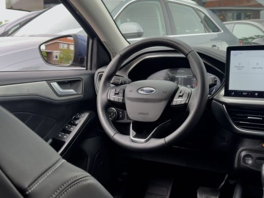 Ford Focus 1.0 AUT7 ECOBOOST HYBRID TITANIUM LEDER NAVI CAMERA DIGI-DASH APPLE-CARPLAY LED LMV PDC ActivLease financial lease