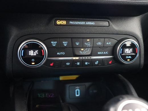Ford Focus 1.5 ECOBLUE DIESEL + TREKHAAK | ADAPTIVE CRUISE | APPLE CARPLAY | STOELVERW. | CAMERA ActivLease financial lease