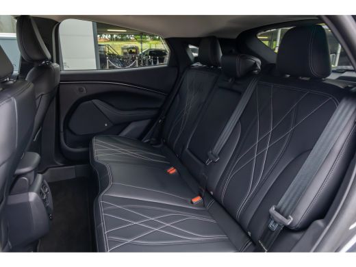 Ford Mustang Mach-E Mach-E Extended RWD 98 kWh | Drivers Assistance Pack | B&O | Leder | 360 Camera | Winter Pack | A... ActivLease financial lease