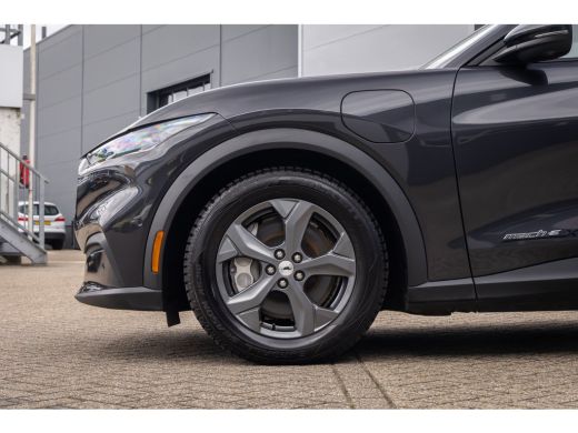 Ford Mustang Mach-E Mach-E Extended RWD 98 kWh | Drivers Assistance Pack | B&O | Leder | 360 Camera | Winter Pack | A... ActivLease financial lease