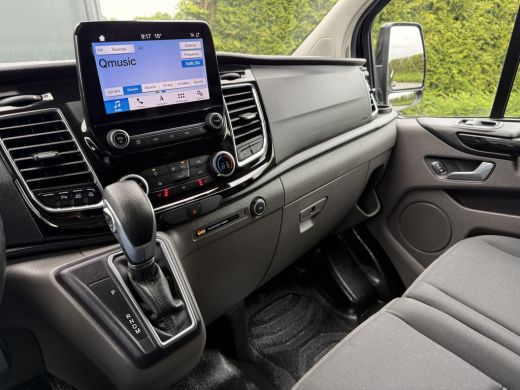 Ford Transit Custom 2.0 TDCI 130 PK AUTOMAAT LIMITED / L2H1 / 1e EIG. / TREKHAAK / CAMERA / 3-ZITS / LANE ASSIST / LED ActivLease financial lease