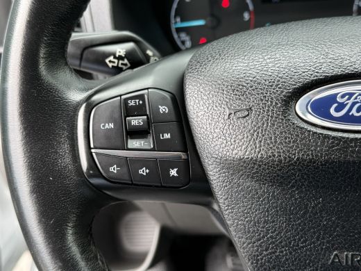 Ford Transit Custom 2.0 TDCI / L2H1 / DUBBELE CABINE / 1e EIG. / INRICHTING / TREKHAAK / CAMERA / 6-PERS. ActivLease financial lease