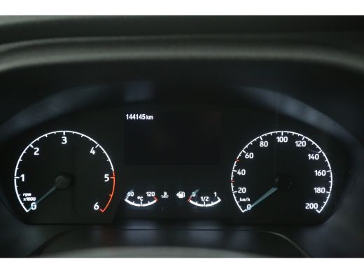 Ford Transit Custom 2.0 TDCI L2H1 Limited | DC | 6 Zits | Airco | Cruise | Carplay | 2800KG Trekgew. | Trekhaak | Par... ActivLease financial lease
