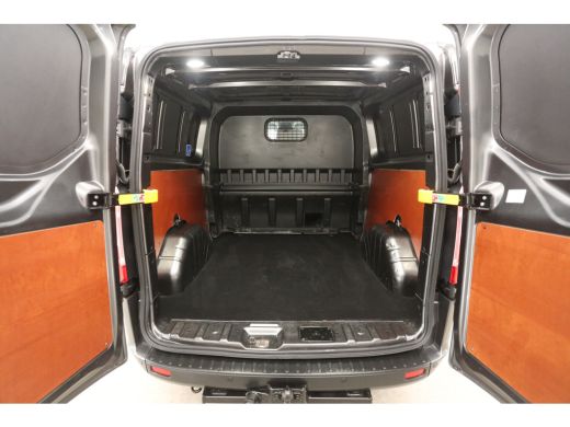 Ford Transit Custom 2.0 TDCI L2H1 Limited | DC | 6 Zits | Airco | Cruise | Carplay | 2800KG Trekgew. | Trekhaak | Par... ActivLease financial lease