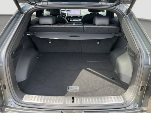 Genesis GV60 84 kWh 229pk First Edition | 360 Camera | Winterpakket | 19" Lichtmetaal | Parkeer Assistent | Ad... ActivLease financial lease