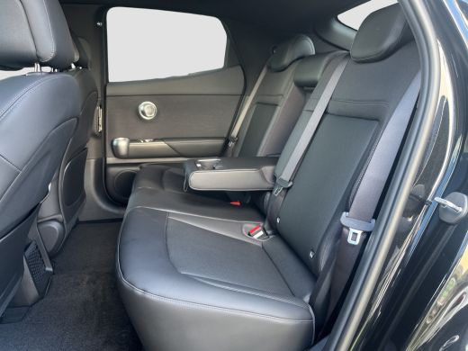 Genesis GV60 84 kWh 229pk First Edition | 360 Camera | Winterpakket | 19" Lichtmetaal | Parkeer Assistent | Ad... ActivLease financial lease