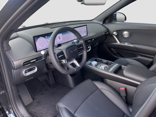 Genesis GV60 84 kWh 229pk First Edition | 360 Camera | Winterpakket | 19" Lichtmetaal | Parkeer Assistent | Ad... ActivLease financial lease