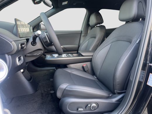 Genesis GV60 84 kWh 229pk First Edition | 360 Camera | Winterpakket | 19" Lichtmetaal | Parkeer Assistent | Ad... ActivLease financial lease