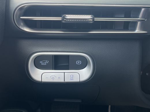 Genesis GV60 84 kWh 229pk First Edition | 360 Camera | Winterpakket | 19" Lichtmetaal | Parkeer Assistent | Ad... ActivLease financial lease
