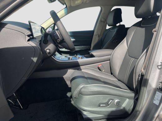 Genesis GV70 84 kWh 490pk AWD First Edition | 360 Camera | Winterpakket | 19" Lichtmetaal | Parkeer Assistent ... ActivLease financial lease