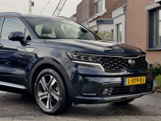Kia Sorento 1.6 T-GDI AUT6 HYBRID 7PERS EXECUTIVE-LINE PANODAK DESIGNO-LEDER NAVI CAMERA DIGI-DASH APPLE-CARP... ActivLease financial lease