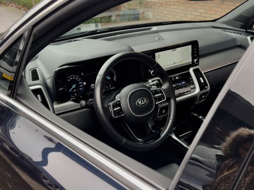 Kia Sorento 1.6 T-GDI AUT6 HYBRID 7PERS EXECUTIVE-LINE PANODAK DESIGNO-LEDER NAVI CAMERA DIGI-DASH APPLE-CARP... ActivLease financial lease