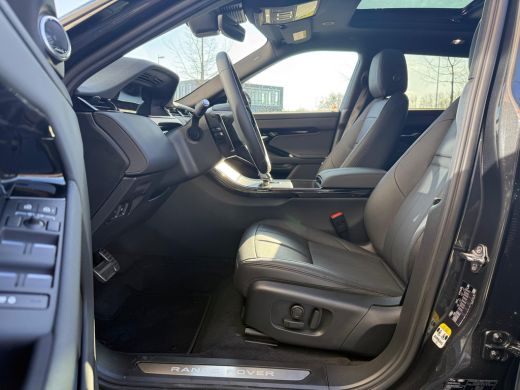 Land Rover Range Rover Evoque P270eAWD SE Dynamic | 20 Inch | 360gr Camera | Black Pack | Cold Climate | Pano | Meridian ActivLease financial lease