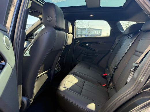 Land Rover Range Rover Evoque P270eAWD SE Dynamic | 20 Inch | 360gr Camera | Black Pack | Cold Climate | Pano | Meridian ActivLease financial lease