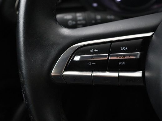 Mazda 3 2.0 e-SkyActiv-G M Hybrid 122 Comfort | Head-Up | Adaptive cruise | Camera | Carplay | Stuurverwa... ActivLease financial lease