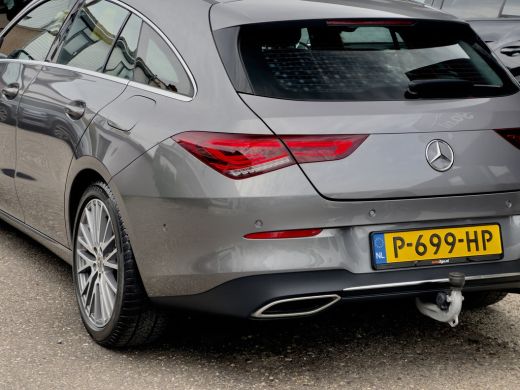 Mercedes-Benz CLA Shooting Brake 180 AUT7 SOLUTION LUXURY. VOL-LEDER 18 INCH-LMV NAVI CAMERA DIGI-DASH LED PDC ActivLease financial lease