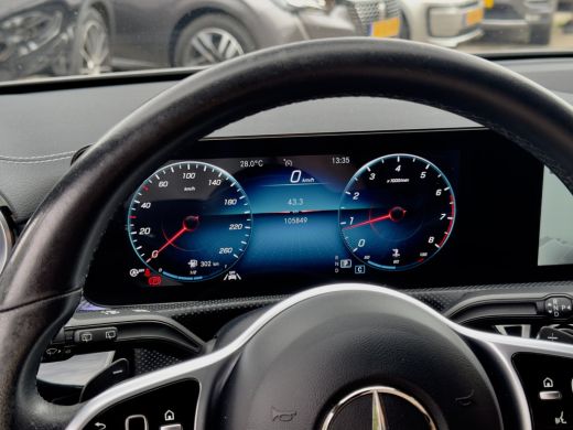 Mercedes-Benz CLA Shooting Brake 180 AUT7 SOLUTION LUXURY. VOL-LEDER 18 INCH-LMV NAVI CAMERA DIGI-DASH LED PDC ActivLease financial lease
