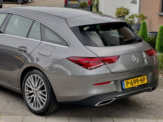 Mercedes-Benz CLA Shooting Brake 180 AUT7 SOLUTION LUXURY. VOL-LEDER 18 INCH-LMV NAVI CAMERA DIGI-DASH LED PDC ActivLease financial lease
