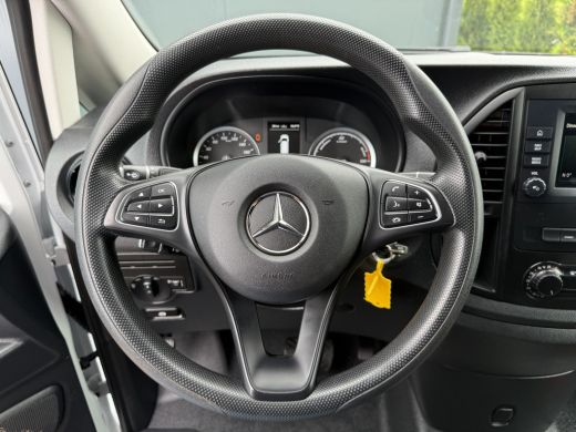 Mercedes-Benz eVito 66 kWh / FULL ELECTRIC / SOH 93% / L2H1 / AUTOMAAT / BOTT INRICHTING / 1e EIG. / CAMERA / 3-ZITS ... ActivLease financial lease