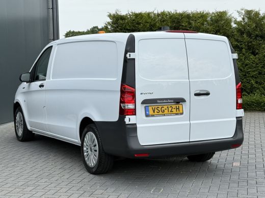 Mercedes-Benz eVito 66 kWh / FULL ELECTRIC / SOH 93% / L2H1 / AUTOMAAT / BOTT INRICHTING / 1e EIG. / CAMERA / 3-ZITS ... ActivLease financial lease