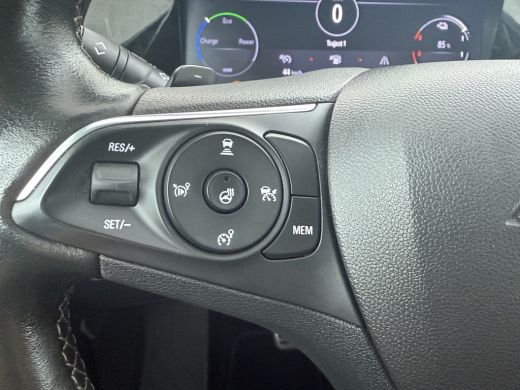 Opel Grandland 1.6 Turbo Plug-In Hybrid Level 4 / Navigatie / Camera / Parkeersensoren / Carplay / Dodehoek / LE... ActivLease financial lease