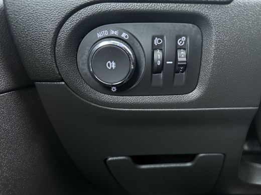Opel Grandland 1.6 Turbo Plug-In Hybrid Level 4 / Navigatie / Camera / Parkeersensoren / Carplay / Dodehoek / LE... ActivLease financial lease