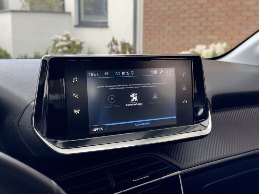 Peugeot 208 1.2 AUT8 ALLURE NAVI AIRCO APPLE-CARPLAY LED LMV PDC ActivLease financial lease