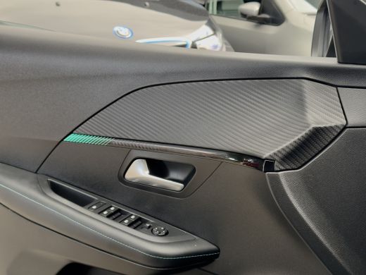 Peugeot 208 1.2 AUT8 ALLURE NAVI AIRCO APPLE-CARPLAY LED LMV PDC ActivLease financial lease