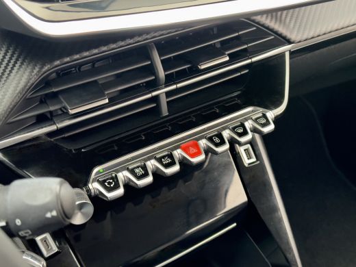 Peugeot 208 1.2 AUT8 ALLURE NAVI AIRCO APPLE-CARPLAY LED LMV PDC ActivLease financial lease