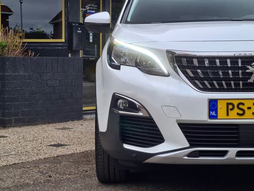 Peugeot 3008 1.6 BLUE-HDI GT-Line PANODAK SPORTLEDER 19 INCH-LMV NAVI CAMERA LED  PDC ORG.127d.KM!!! ActivLease financial lease